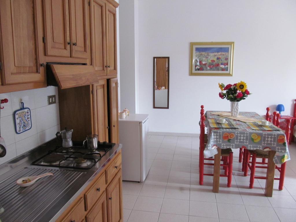 Luci Del Golfo Apartment อาลเกโร ห้อง รูปภาพ